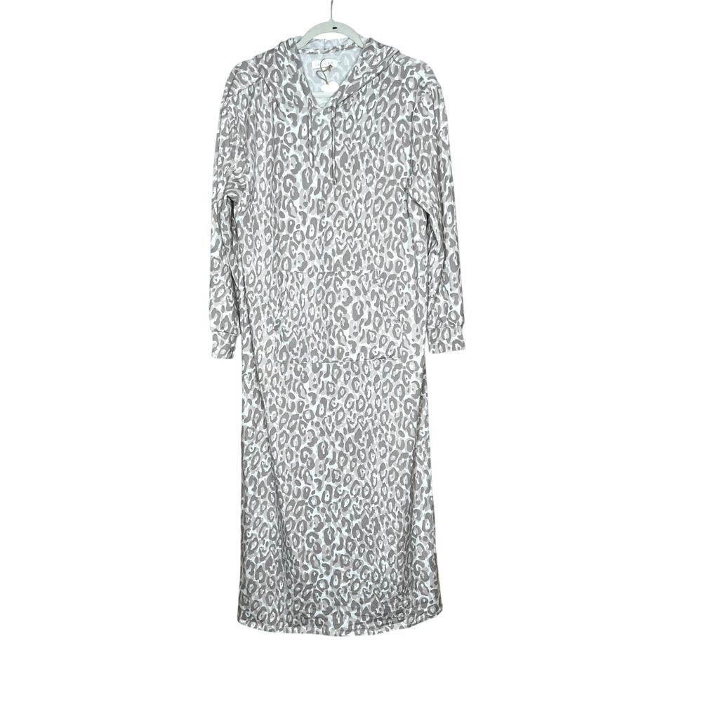 iRelax womens size S/M hooded recycled pullover robe animal print grey/white